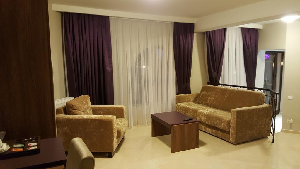Hotel Miruna - New Belvedere Poiana Brasov Ruang foto